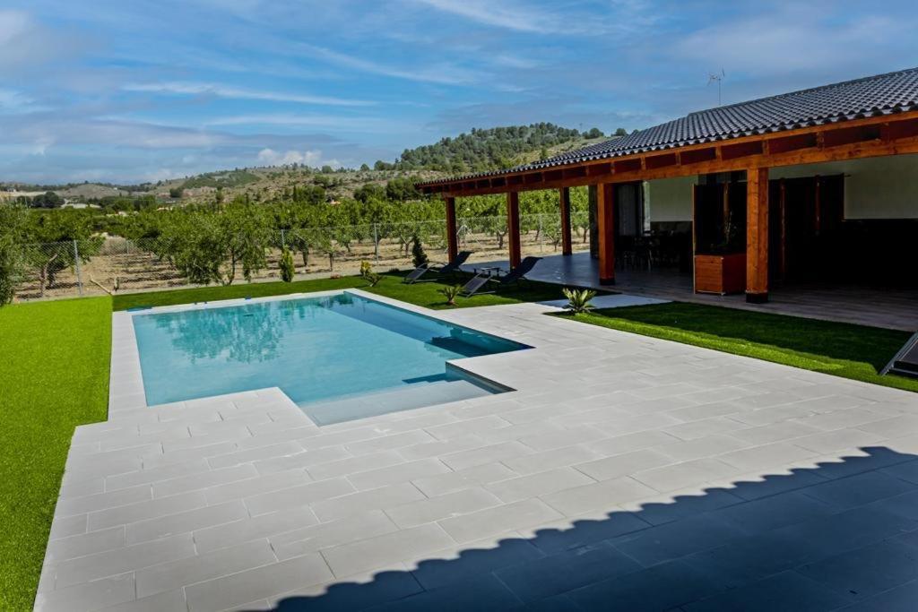 Casas Cristea *